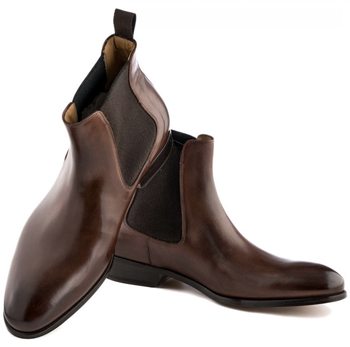 brown-chelsea-boots