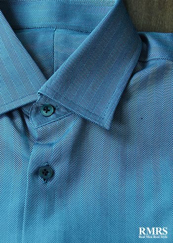 蓝色礼服衬衫
